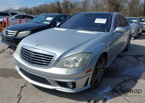 2008 Mercedes-Benz S 63 Amg z USA, uszkodzony, nr VIN WDDNG77X38A144036